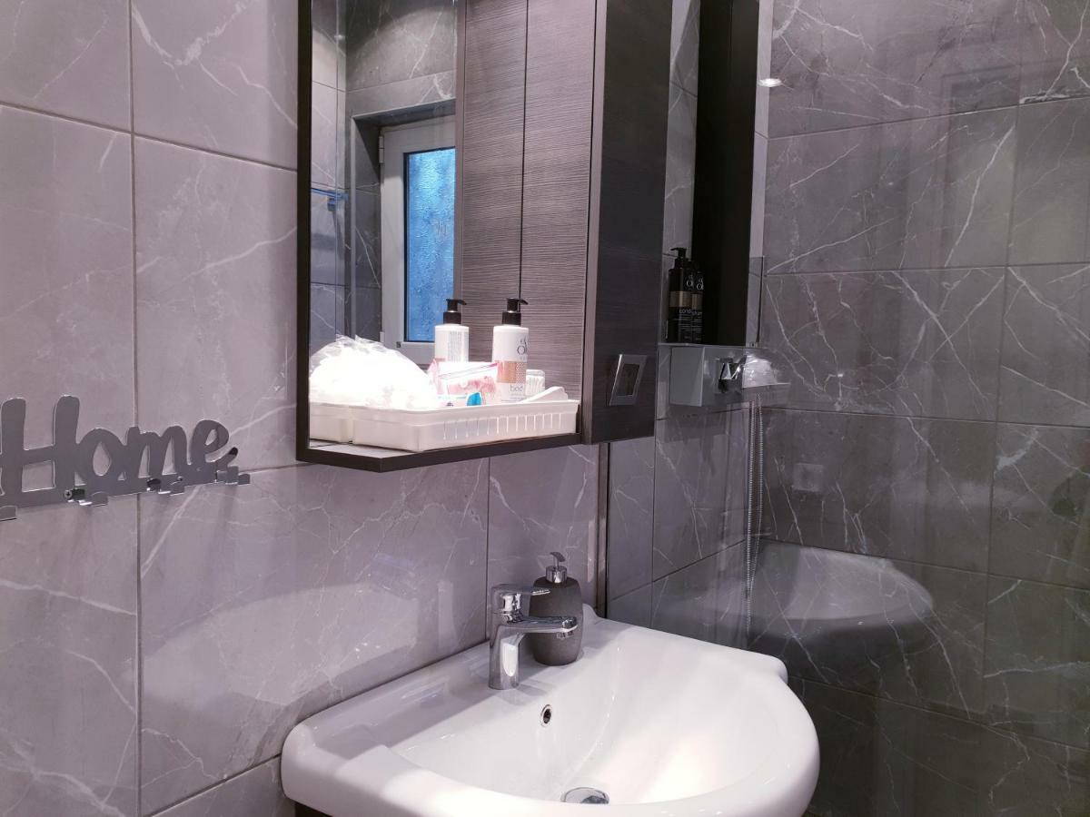 Beautiful Brand New Apartment Seaside 아테네 외부 사진
