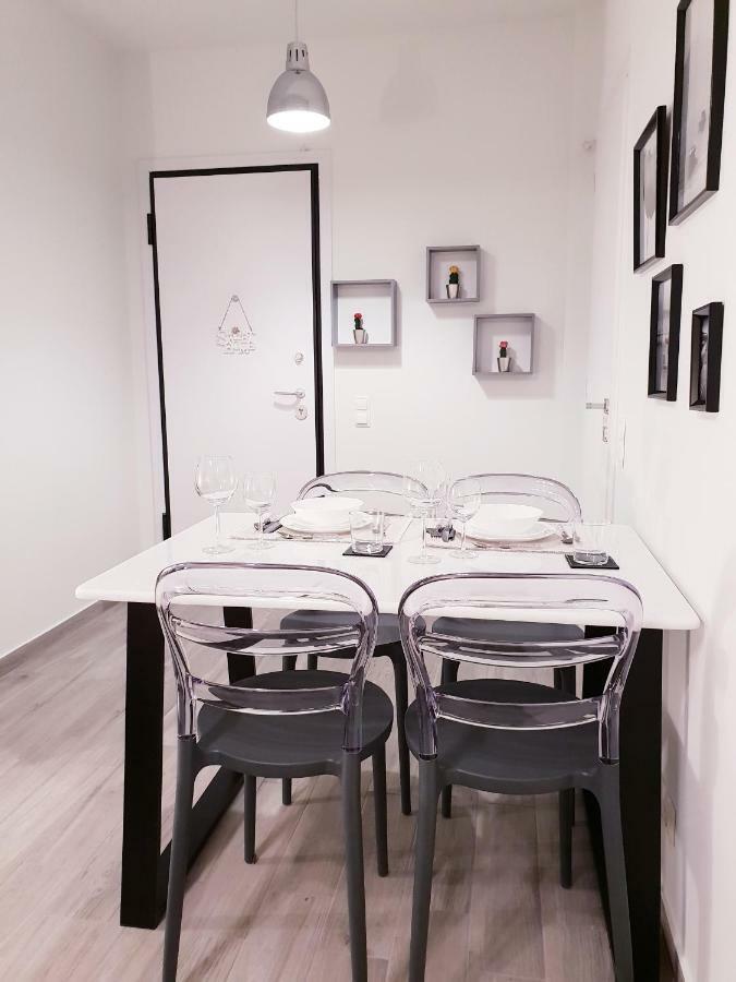 Beautiful Brand New Apartment Seaside 아테네 외부 사진